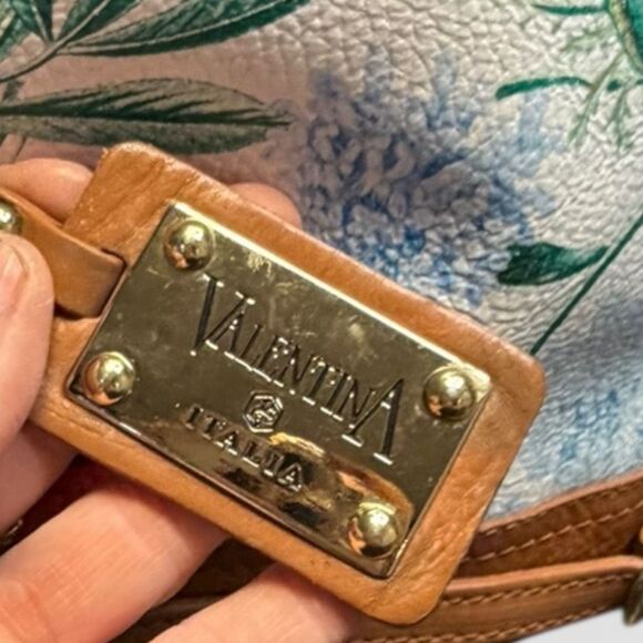 VALENTINA Women’s Multicolor Floral Leather Bucket Bag Tan Trim - Picture 4 of 7